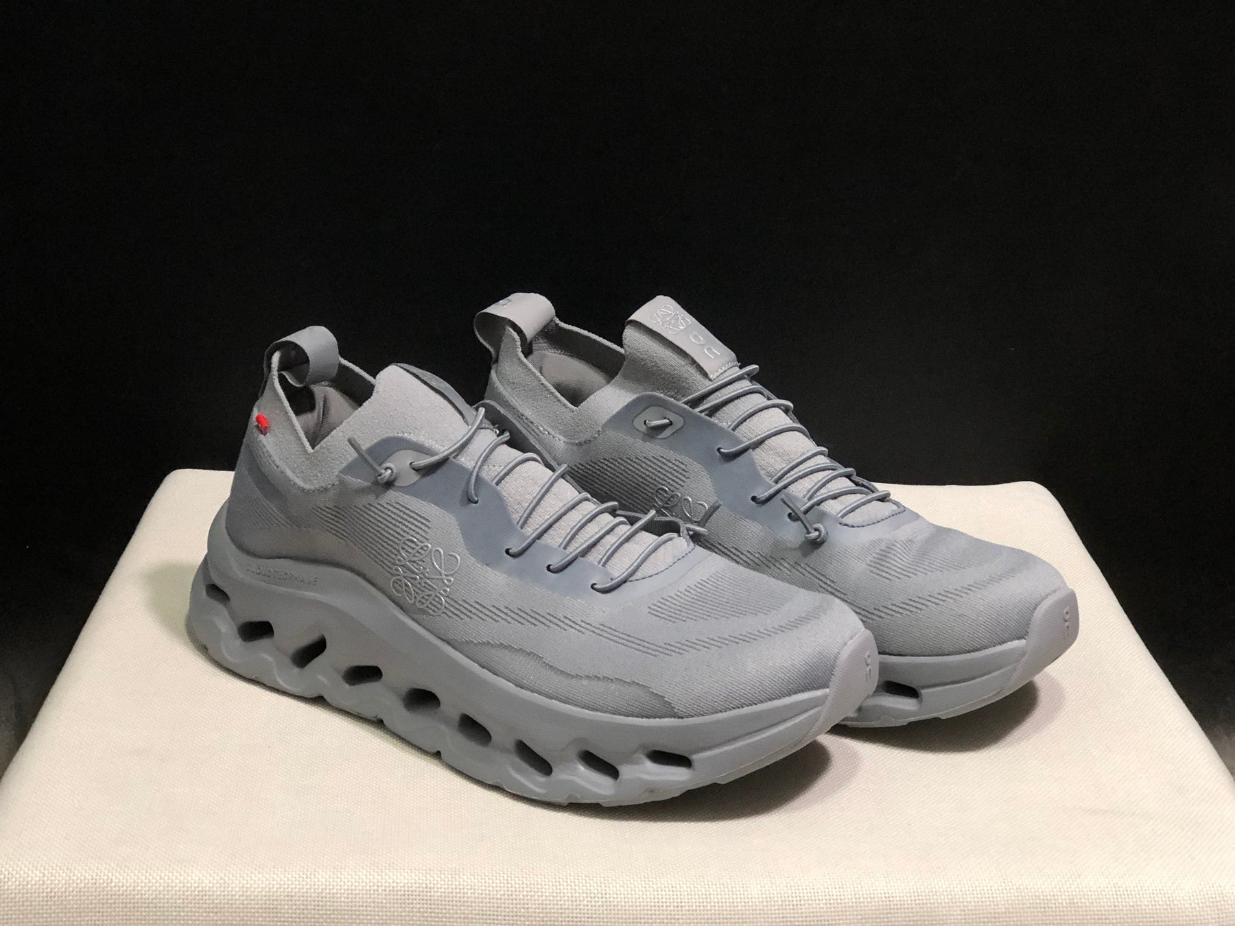 On x LOEWE Cloudtilt 'Gray'