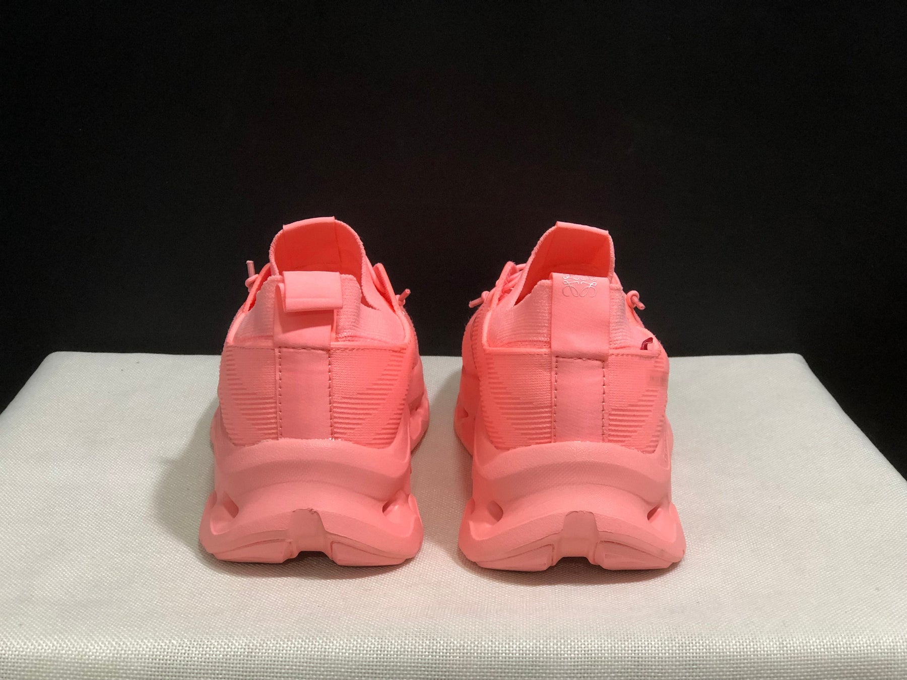 On x LOEWE Cloudtilt 'Pink'