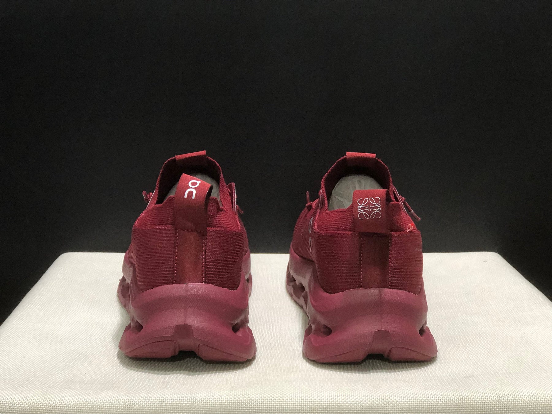 On x LOEWE Cloudtilt 'Red'