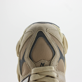 New Balance 9060 Driftwood Castlerock Marrom