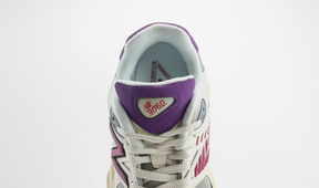 New balance 9060 'Magenta'