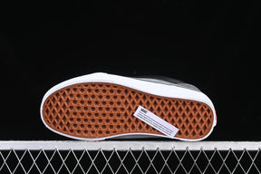 Vans Knu Skool Gray and Black