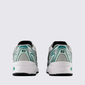 New Balance 740 Silver Metallic New Spruce