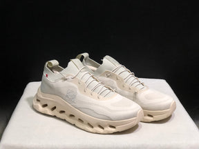 On x LOEWE Cloudtilt 'Beige'