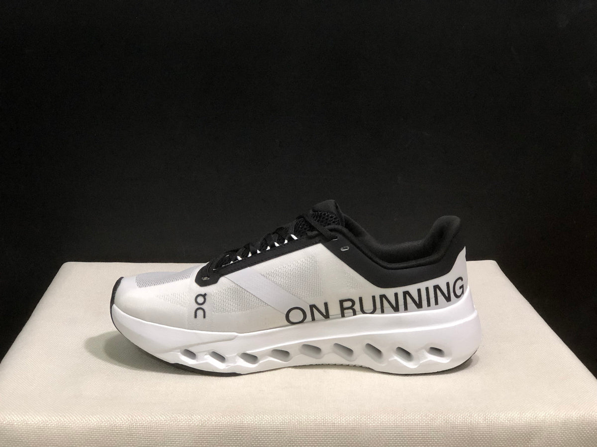 On Cloudsurfer Next 'Black-White'