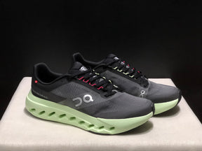 On Cloudsurfer Next 'black-green'